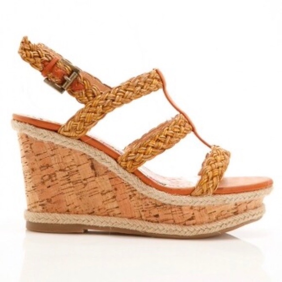 TAN CORK BRAIDED CUTOUT WEDGES! 👡 - Picture 4 of 8
